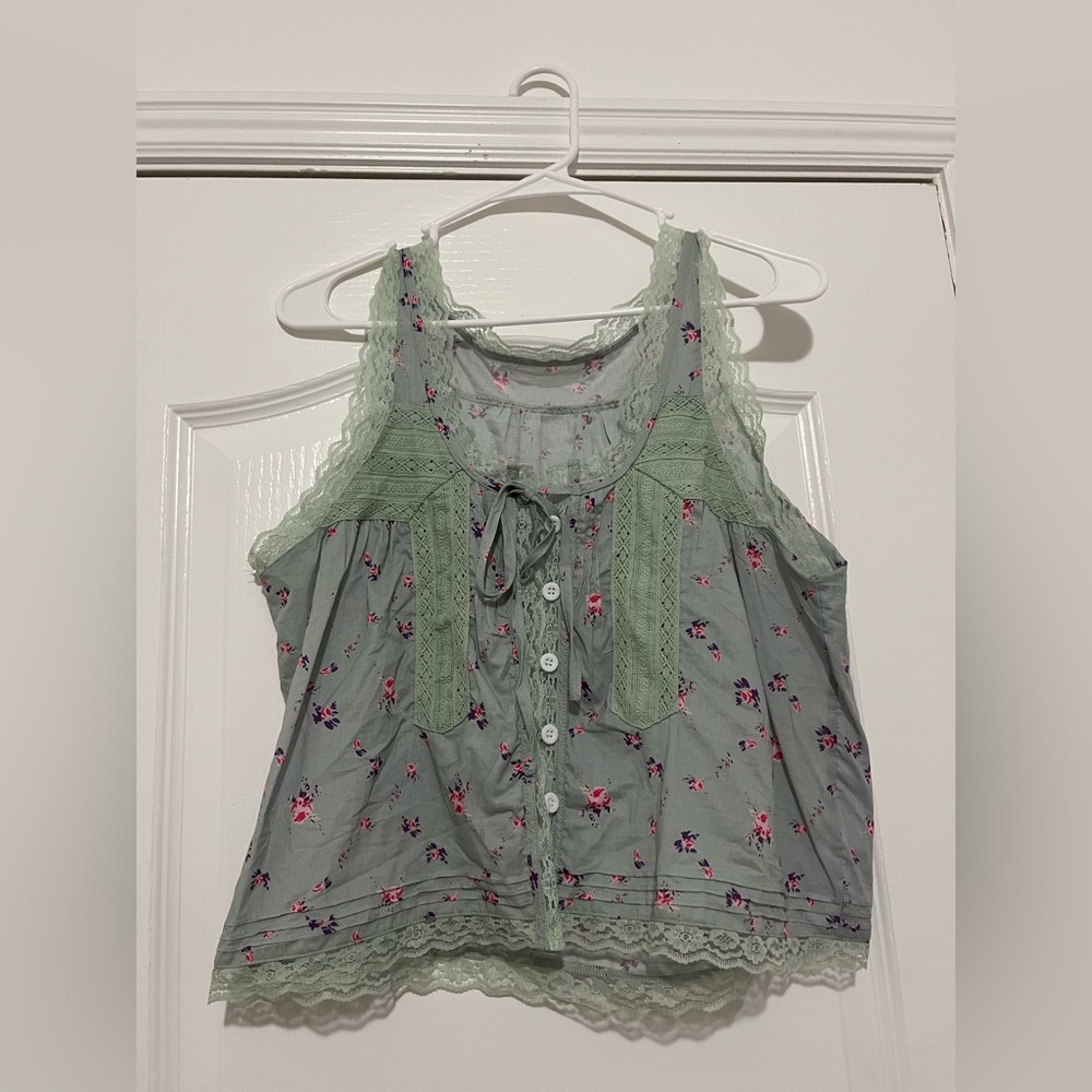 Free People Look Alike Green Lace Top